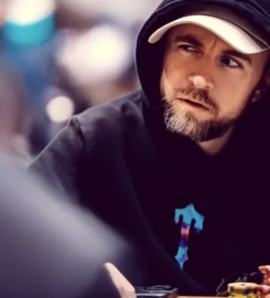 CoinPoker with Player Reviews
